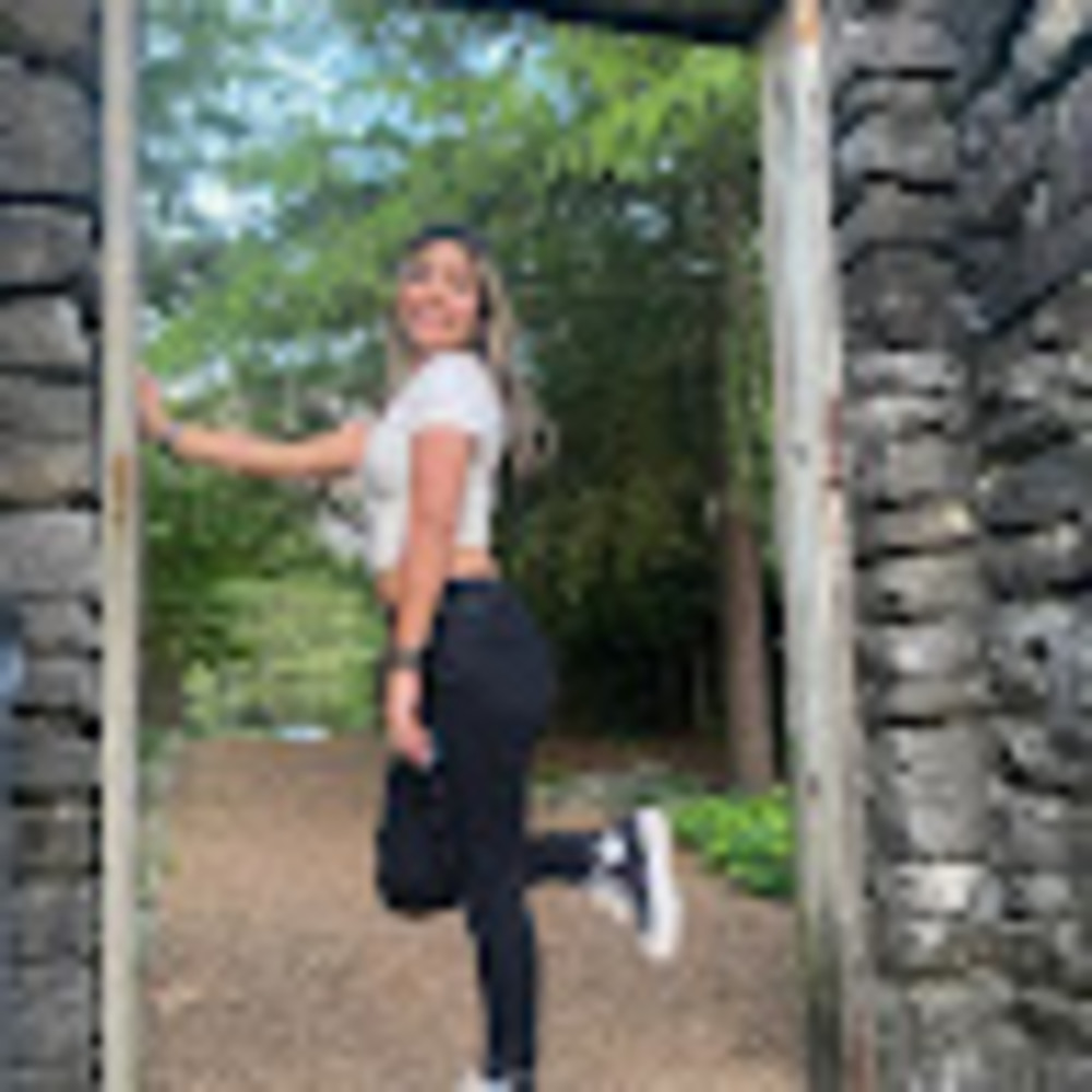 Meet your Posher, Lariza_star03